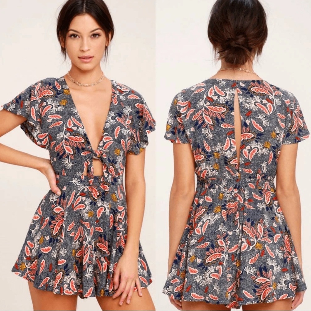 Lulus Dondi Navy Blue Floral Print‎ Romper Small Front Tie Cutout Feminine Boho